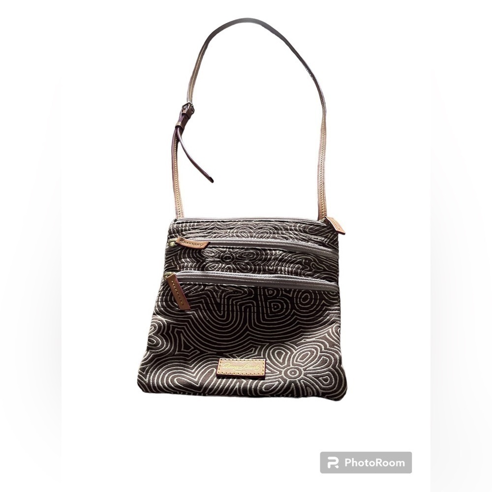 DOONEY and Bourke tan and creme crossbody bag